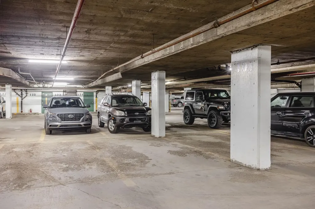 333 Garry Crescent NE Calgary AB T2K 5W9