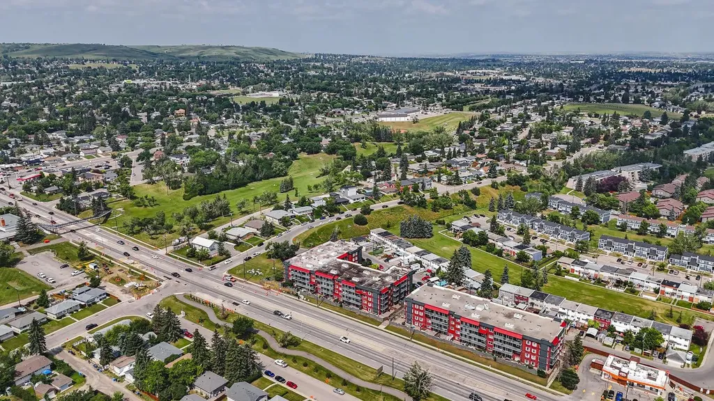 333 Garry Crescent NE Calgary AB T2K 5W9