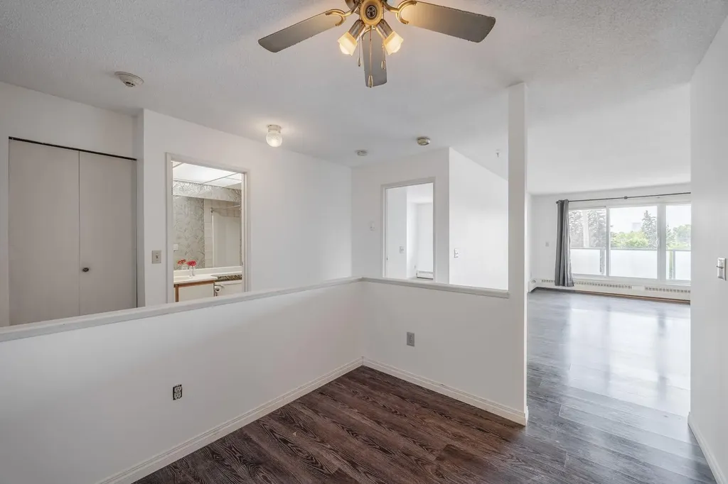 333 Garry Crescent NE Calgary AB T2K 5W9
