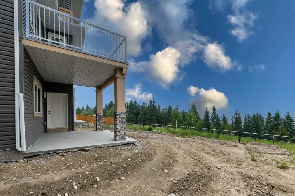 495 Rivercrest View Cochrane AB T4C 2W9
