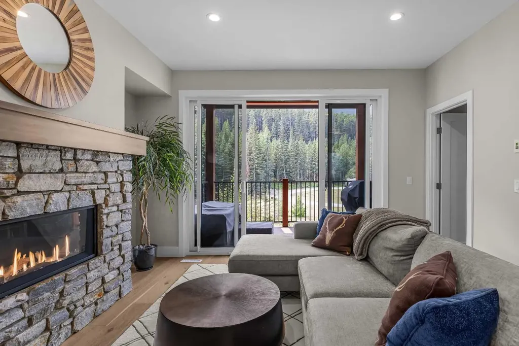 1101 Three Sisters Parkway Canmore AB T1W 0G6