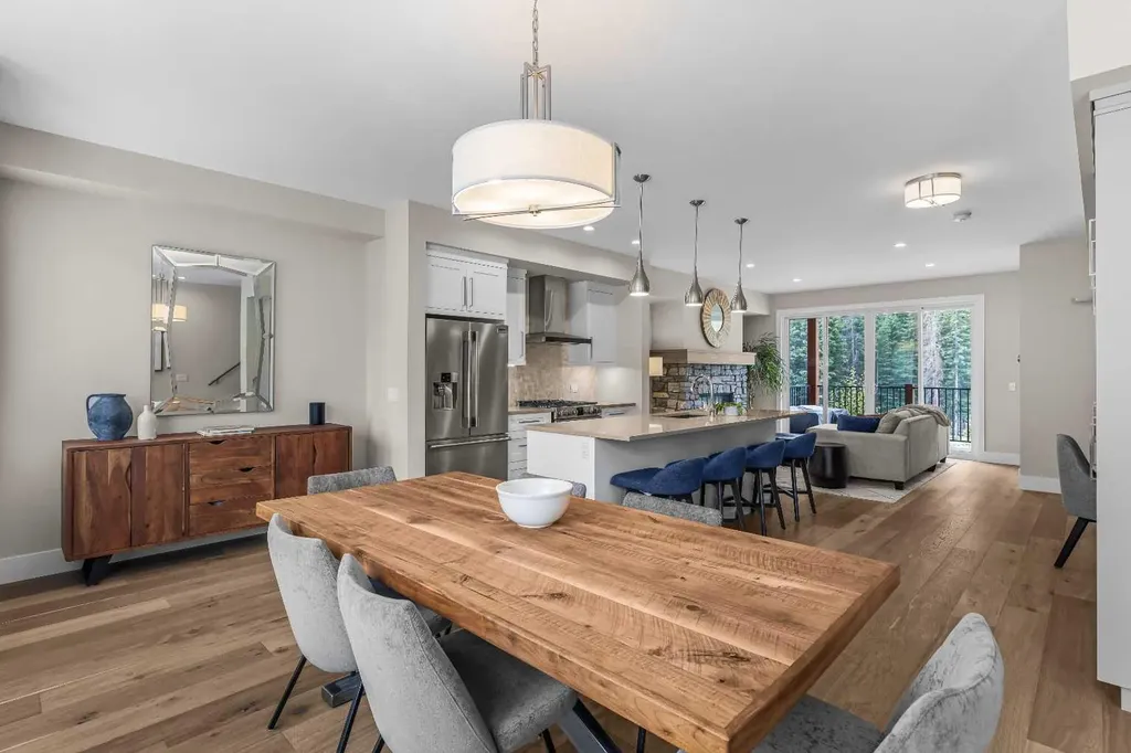 1101 Three Sisters Parkway Canmore AB T1W 0G6
