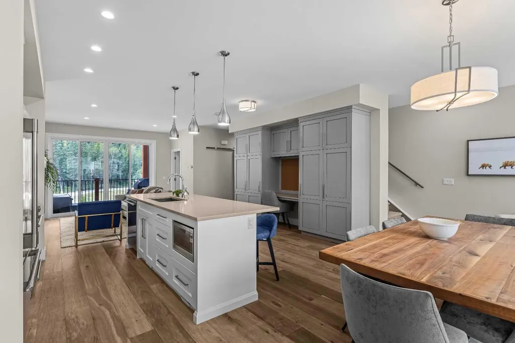 1101 Three Sisters Parkway Canmore AB T1W 0G6