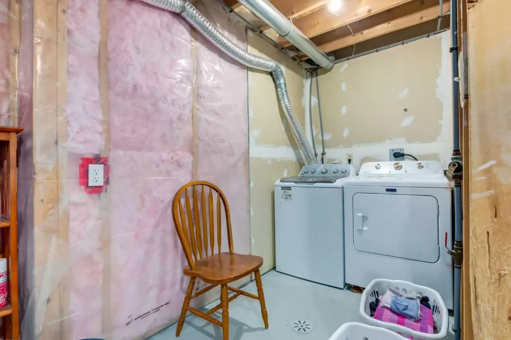 1835 10 Avenue SE Calgary AB T2G 5N7