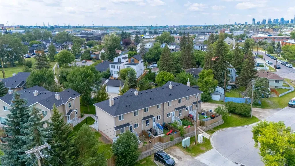 1835 10 Avenue SE Calgary AB T2G 5N7