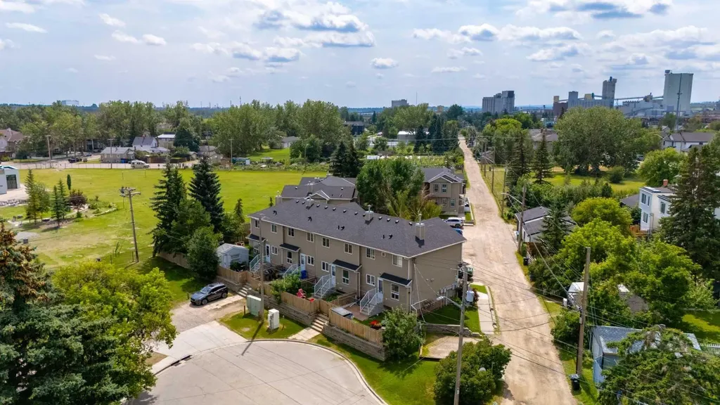 1835 10 Avenue SE Calgary AB T2G 5N7