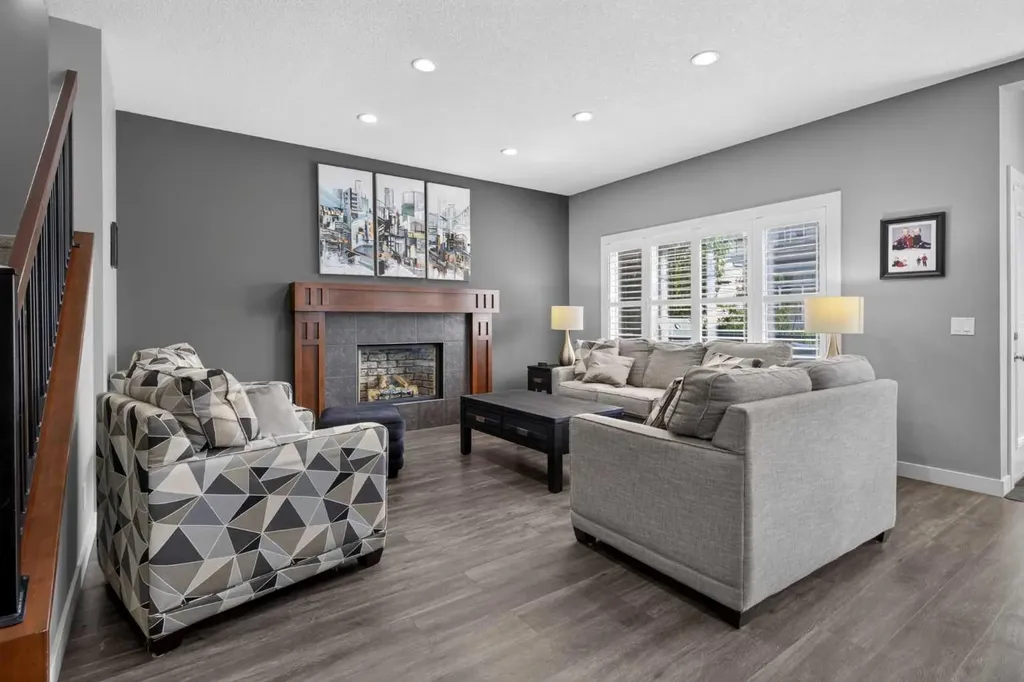 234 Pantego Way NW Calgary AB T3K 0C2