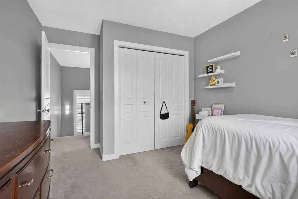 234 Pantego Way NW Calgary AB T3K 0C2
