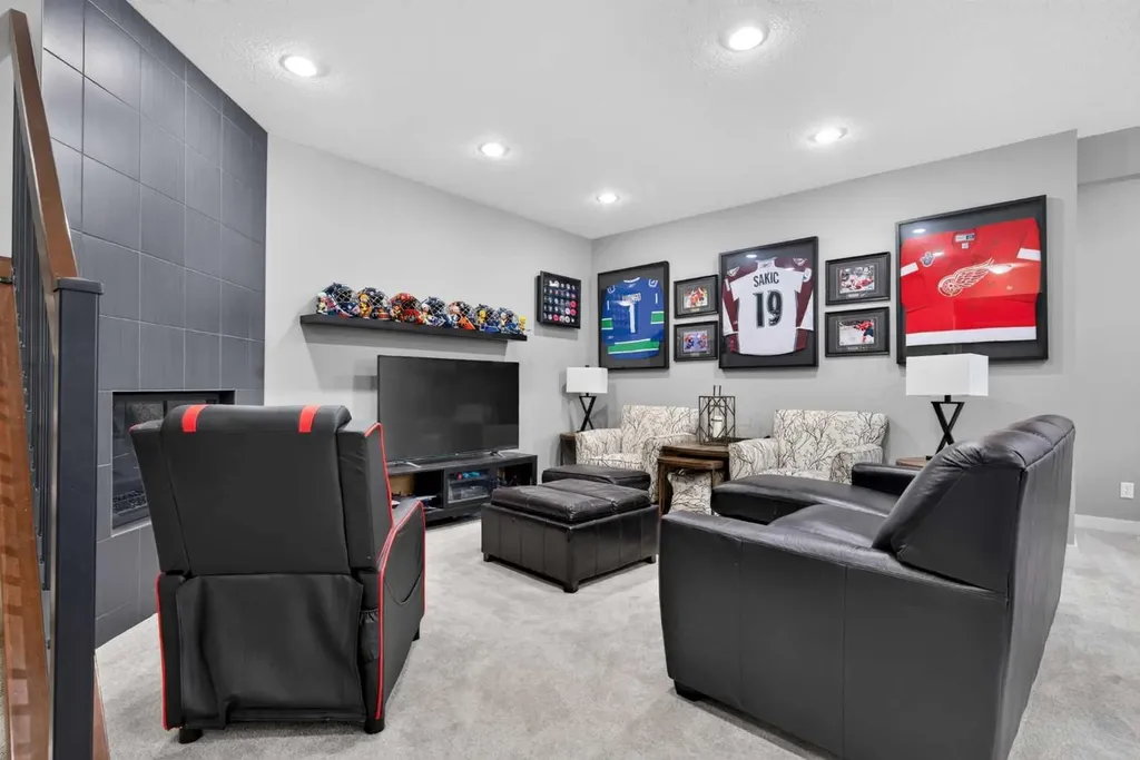 234 Pantego Way NW Calgary AB T3K 0C2