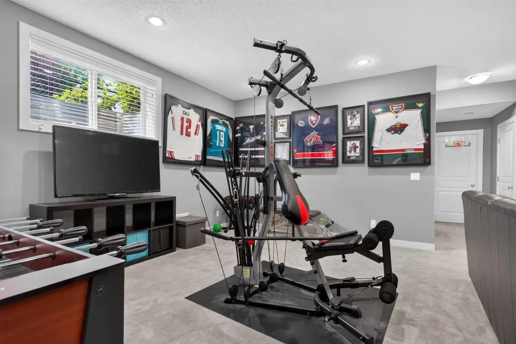 234 Pantego Way NW Calgary AB T3K 0C2