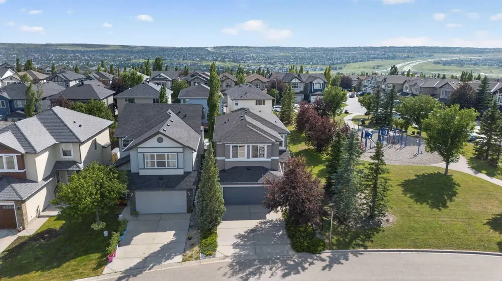 234 Pantego Way NW Calgary AB T3K 0C2