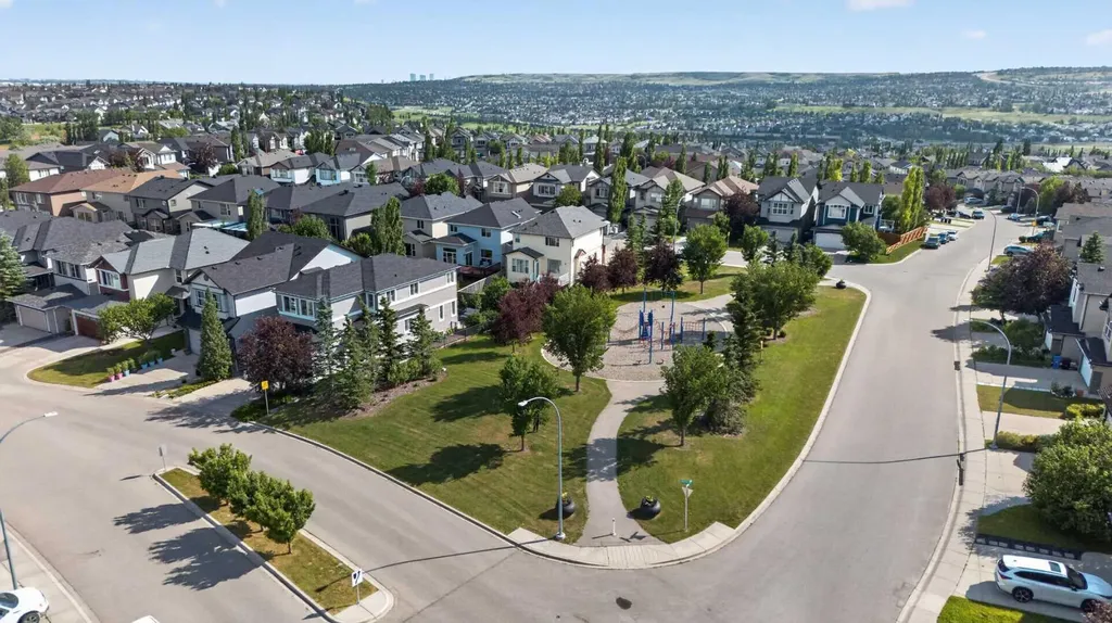 234 Pantego Way NW Calgary AB T3K 0C2
