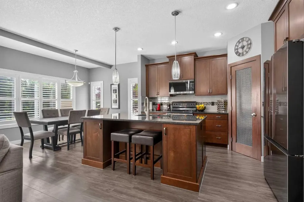 234 Pantego Way NW Calgary AB T3K 0C2