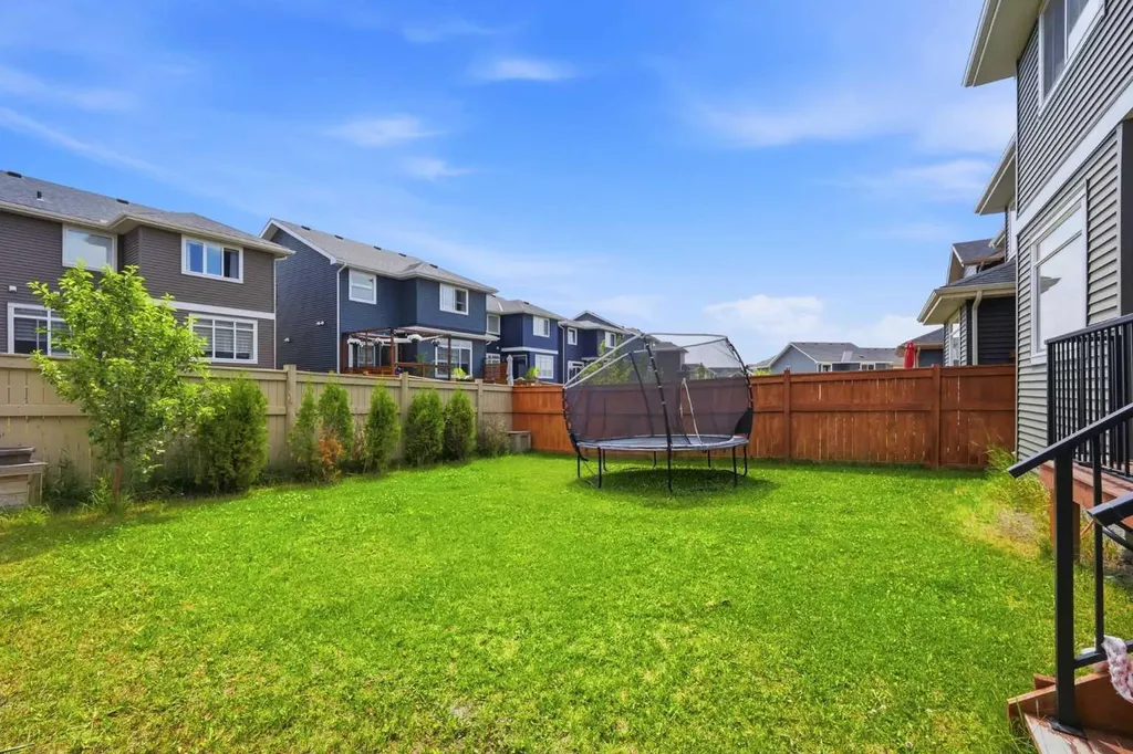 52 Sunrise Way Cochrane AB T4C 2S3
