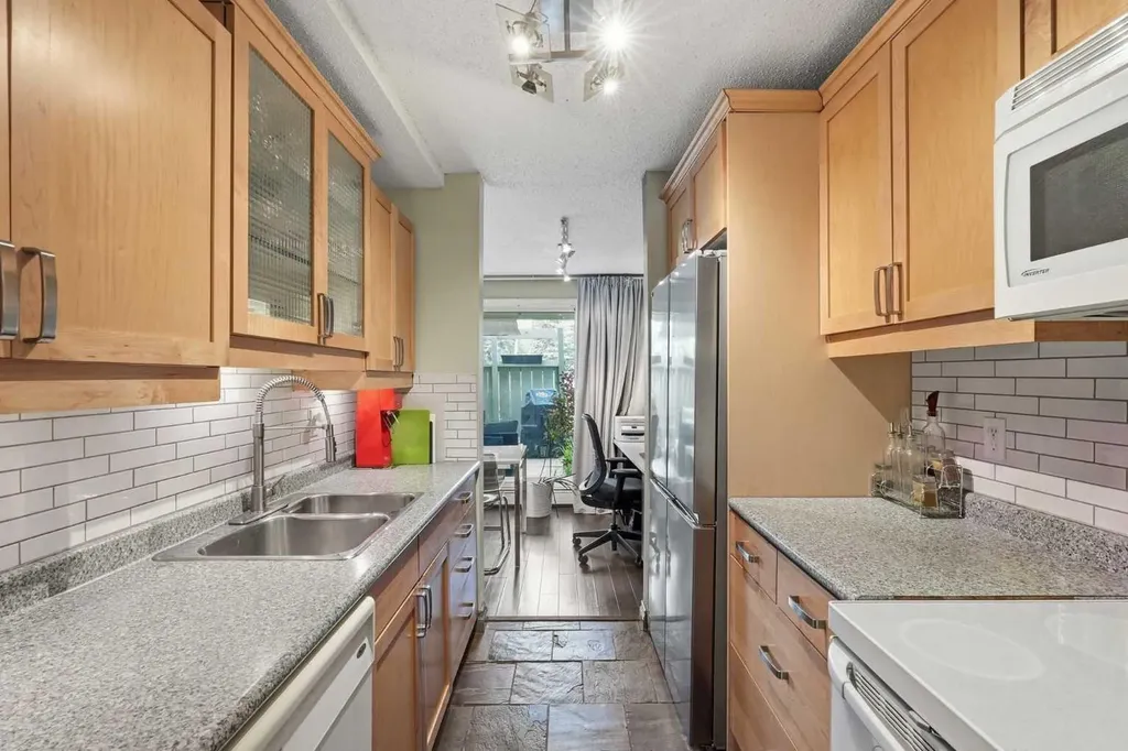 10120 Brookpark Boulevard SW Calgary AB T2W 3G3