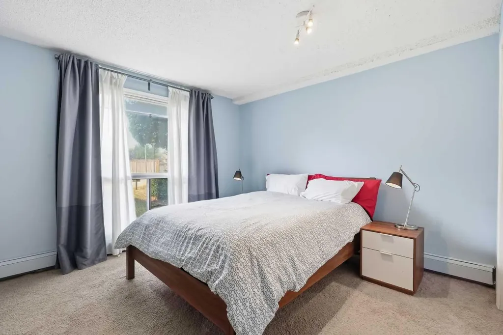10120 Brookpark Boulevard SW Calgary AB T2W 3G3