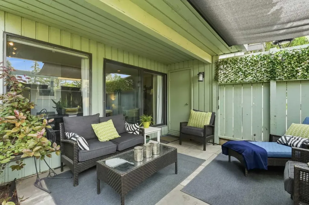 10120 Brookpark Boulevard SW Calgary AB T2W 3G3