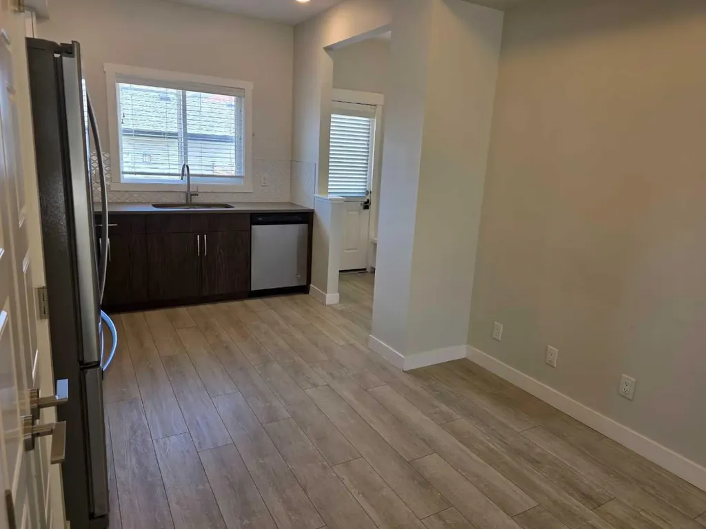 107 Lucas Boulevard NW Calgary AB T3P 1H8