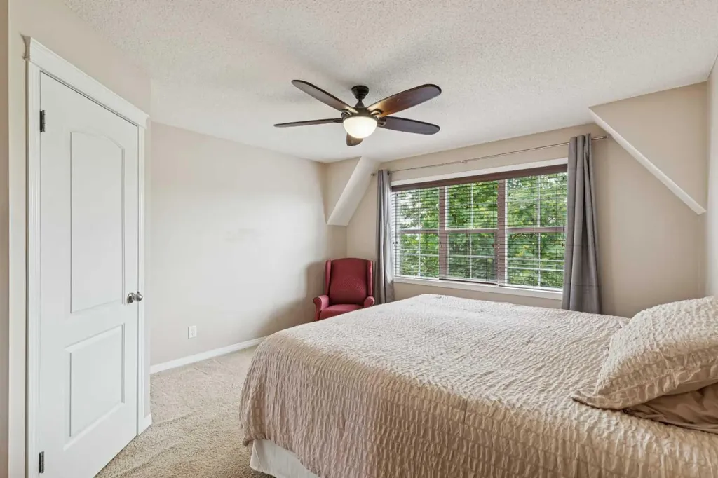 1857 New Brighton Drive SE Calgary AB T2Z4X1