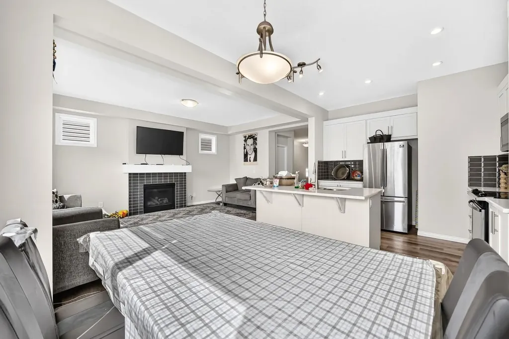 122 Cityside Way NE Calgary AB T3N 1P1