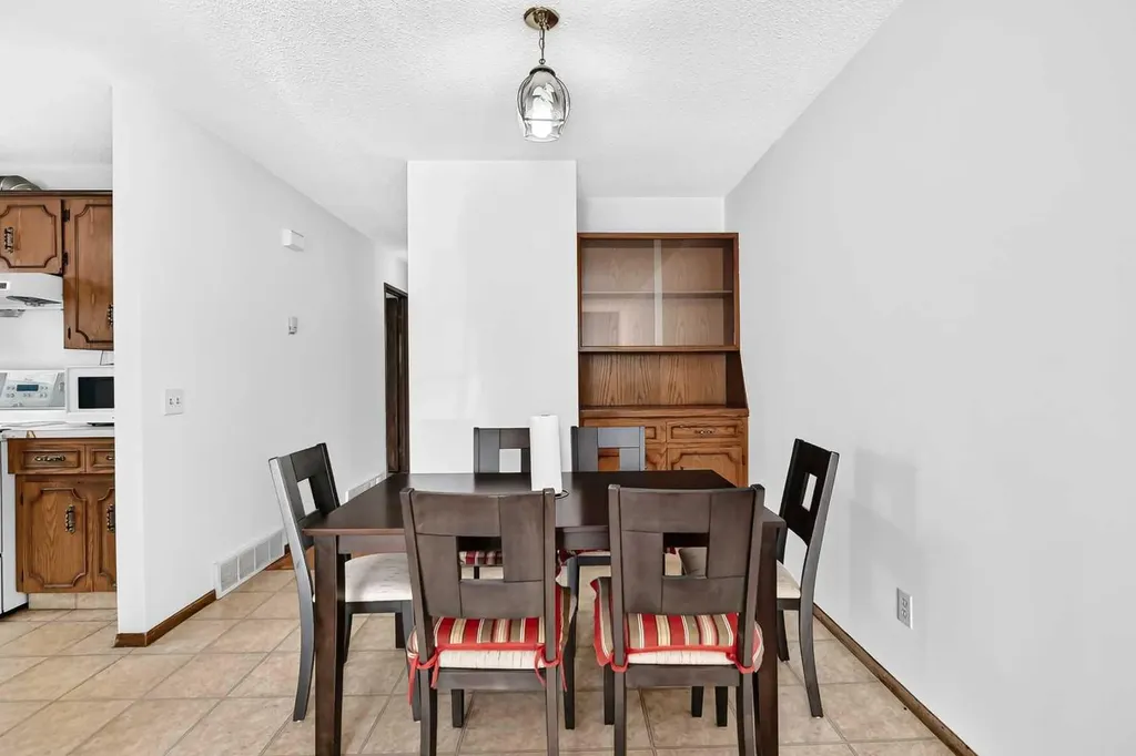 148 Fonda Drive SE Calgary AB T2A 6E6