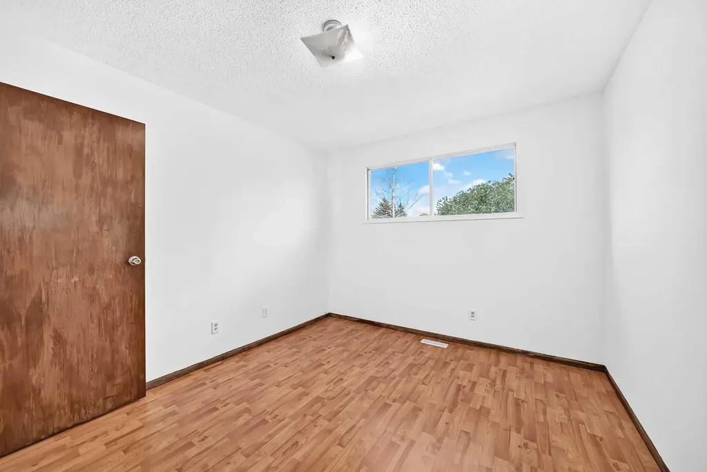 148 Fonda Drive SE Calgary AB T2A 6E6