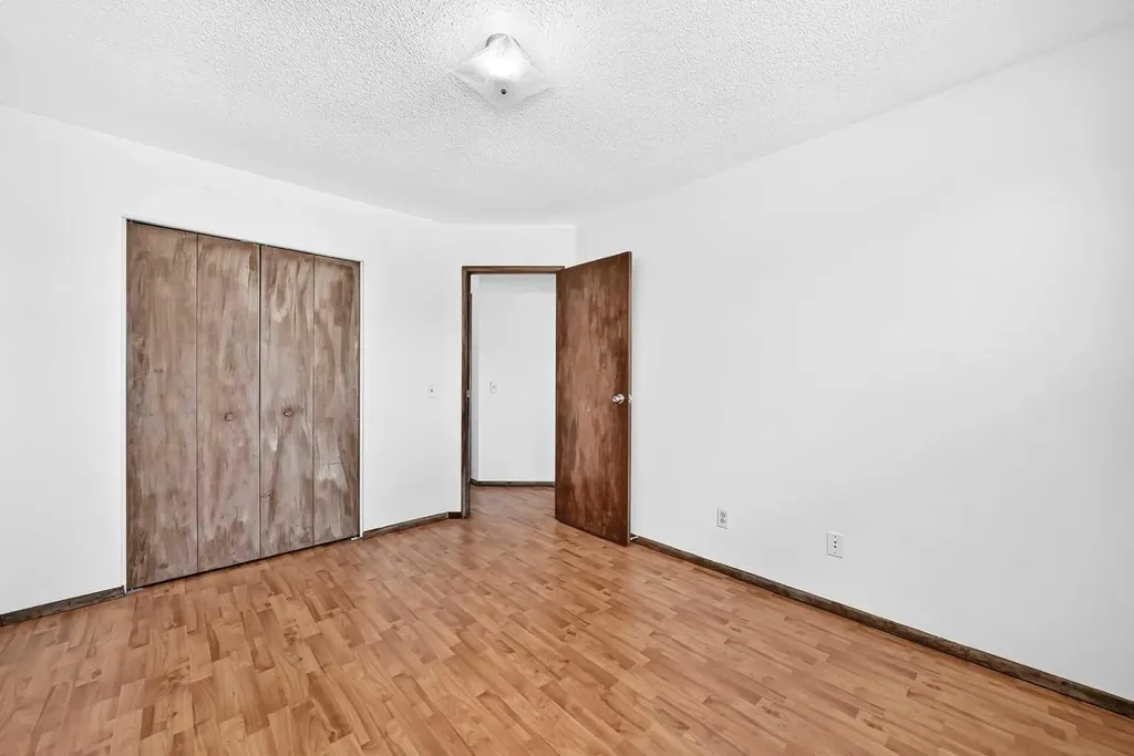 148 Fonda Drive SE Calgary AB T2A 6E6