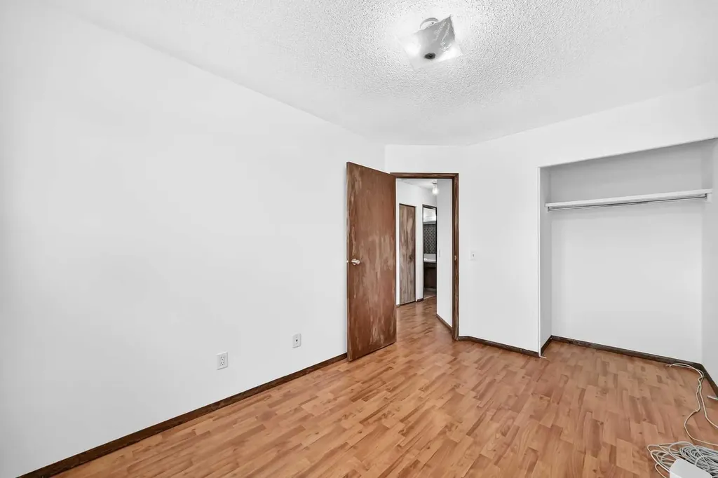 148 Fonda Drive SE Calgary AB T2A 6E6