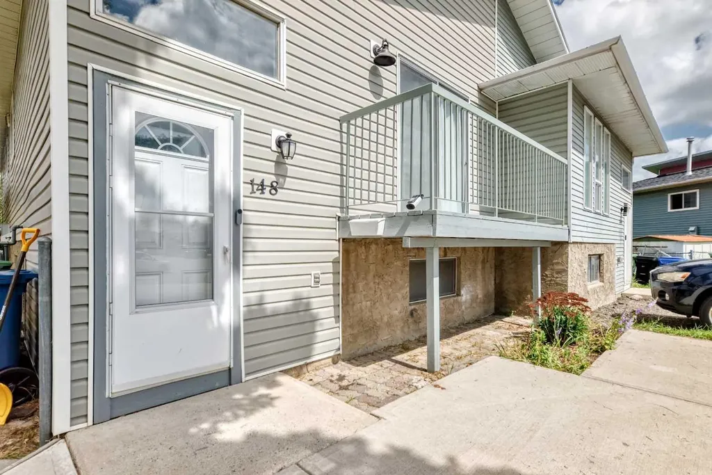 148 Fonda Drive SE Calgary AB T2A 6E6