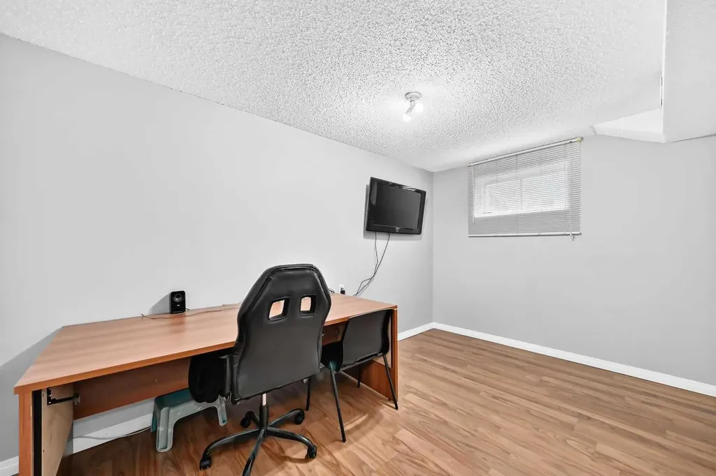 148 Fonda Drive SE Calgary AB T2A 6E6