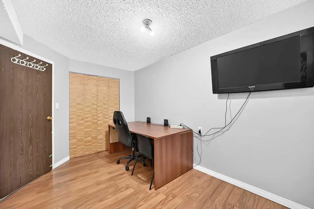 148 Fonda Drive SE Calgary AB T2A 6E6