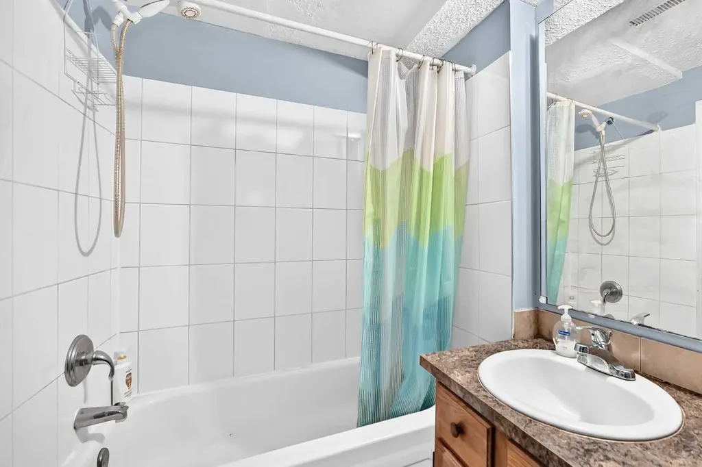 148 Fonda Drive SE Calgary AB T2A 6E6
