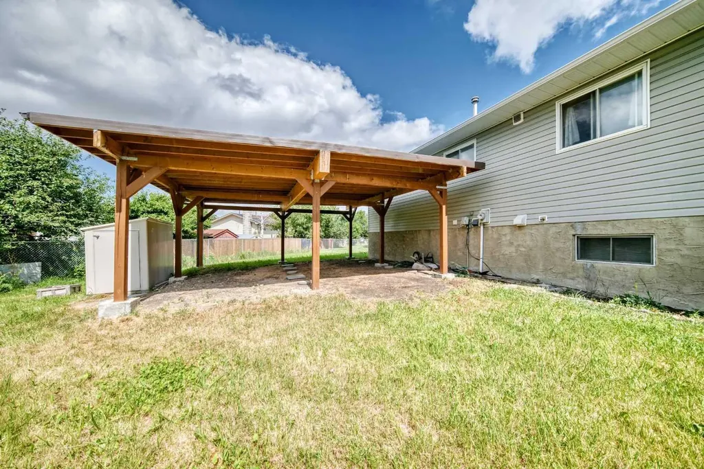 148 Fonda Drive SE Calgary AB T2A 6E6