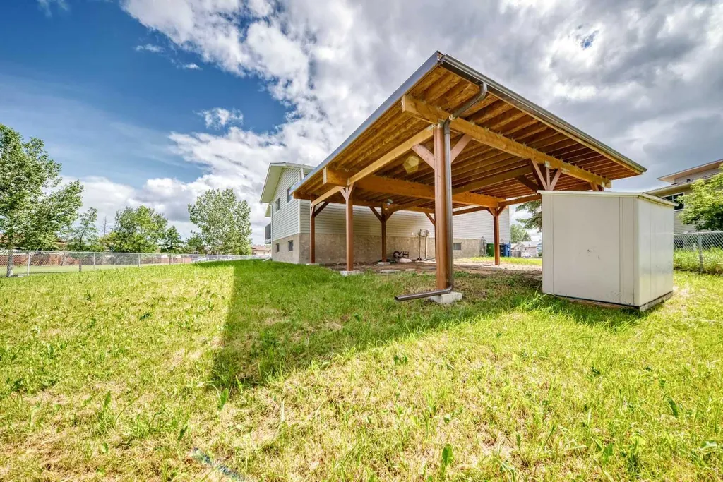 148 Fonda Drive SE Calgary AB T2A 6E6