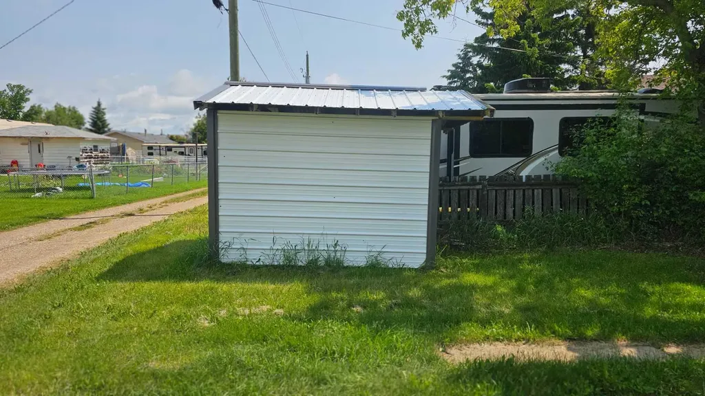 4729 Windsor Avenue Coronation AB T0C1C0