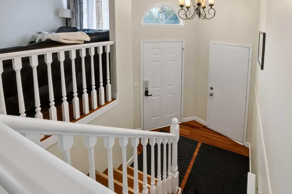 403 Shawinigan Drive SW Calgary AB T2Y 3A2