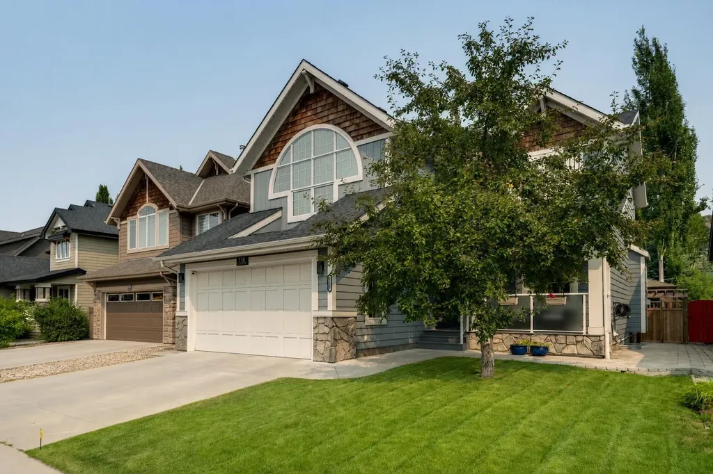 118 Auburn Sound View SE Calgary AB T3M0E1