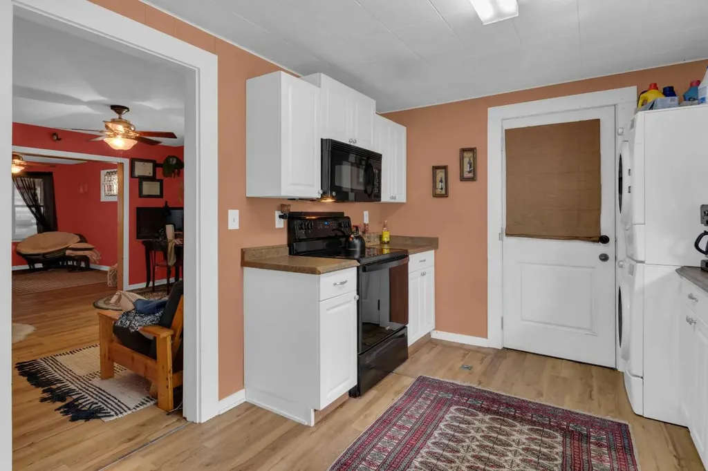 215 4 Street Irricana AB T0M1B0