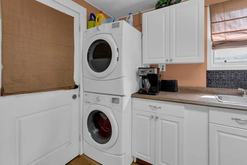 215 4 Street Irricana AB T0M1B0