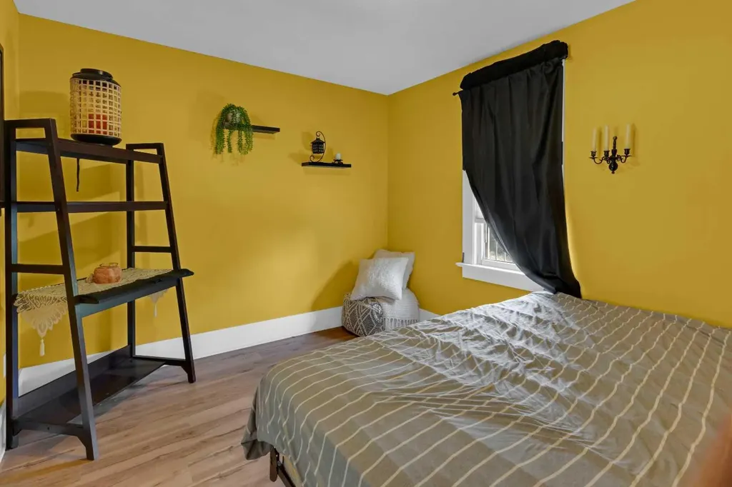 215 4 Street Irricana AB T0M1B0