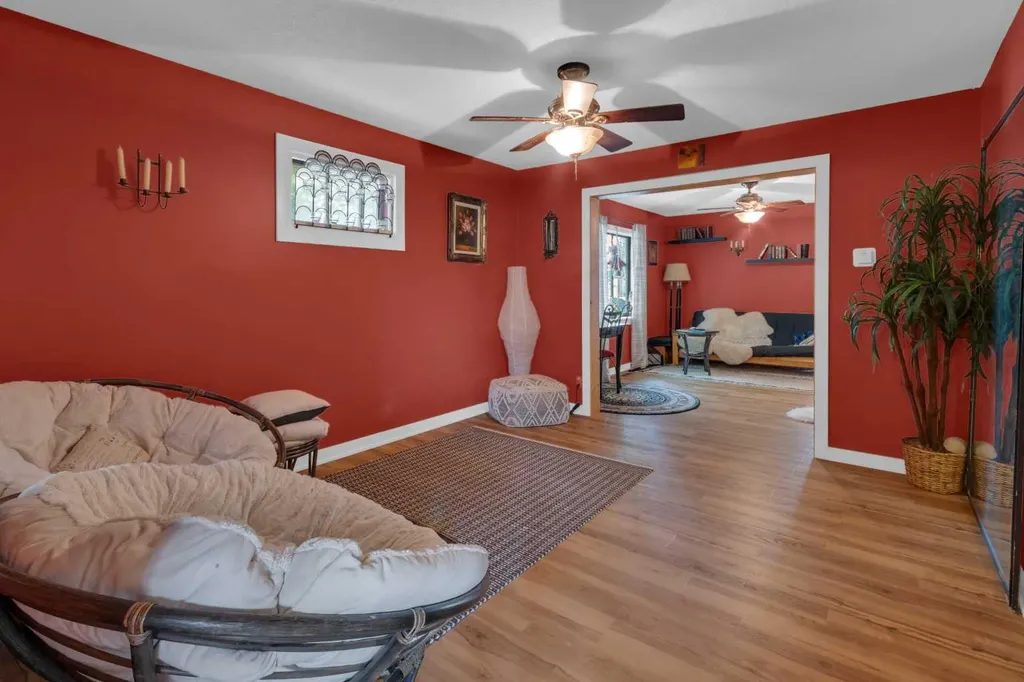 215 4 Street Irricana AB T0M1B0