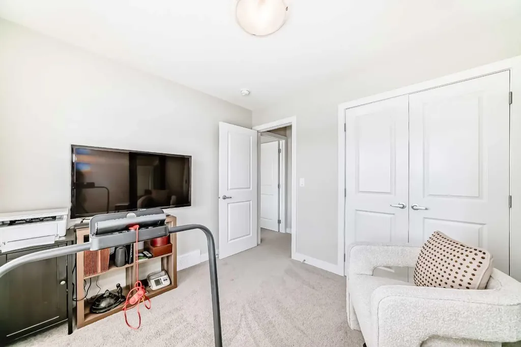 116 Precedence Way Cochrane AB T4C 2T5