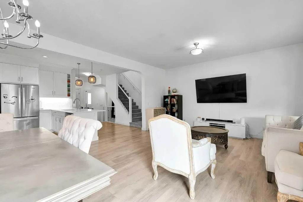 154 Buckskin Way Cochrane AB T4C2R7