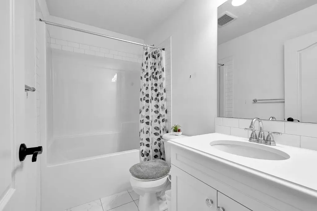 154 Buckskin Way Cochrane AB T4C2R7