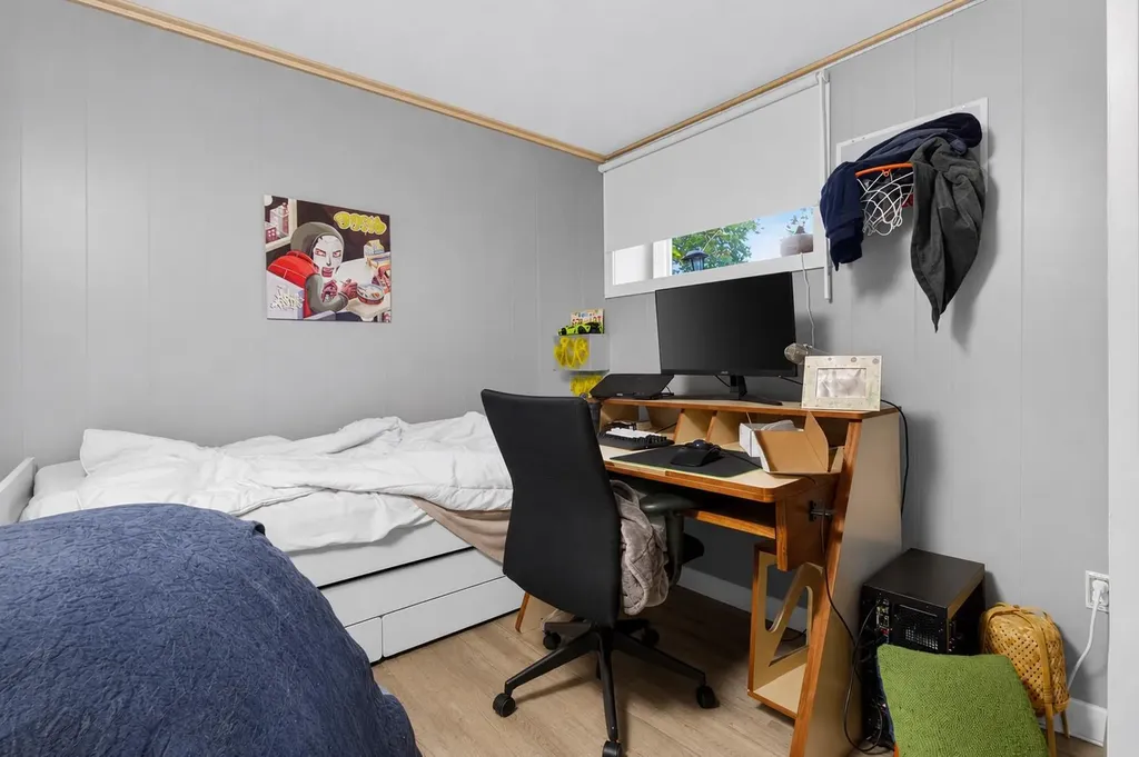6420 18 Street SE Calgary AB T2C 0M5