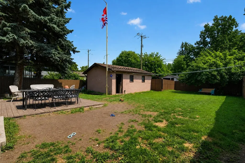 6420 18 Street SE Calgary AB T2C 0M5
