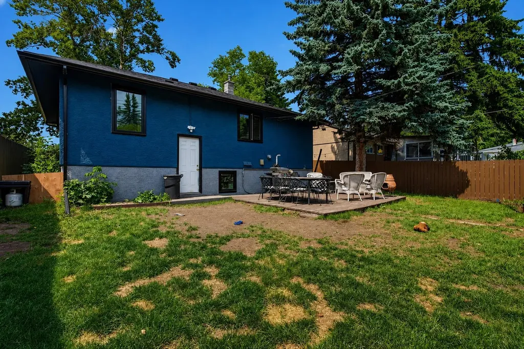 6420 18 Street SE Calgary AB T2C 0M5