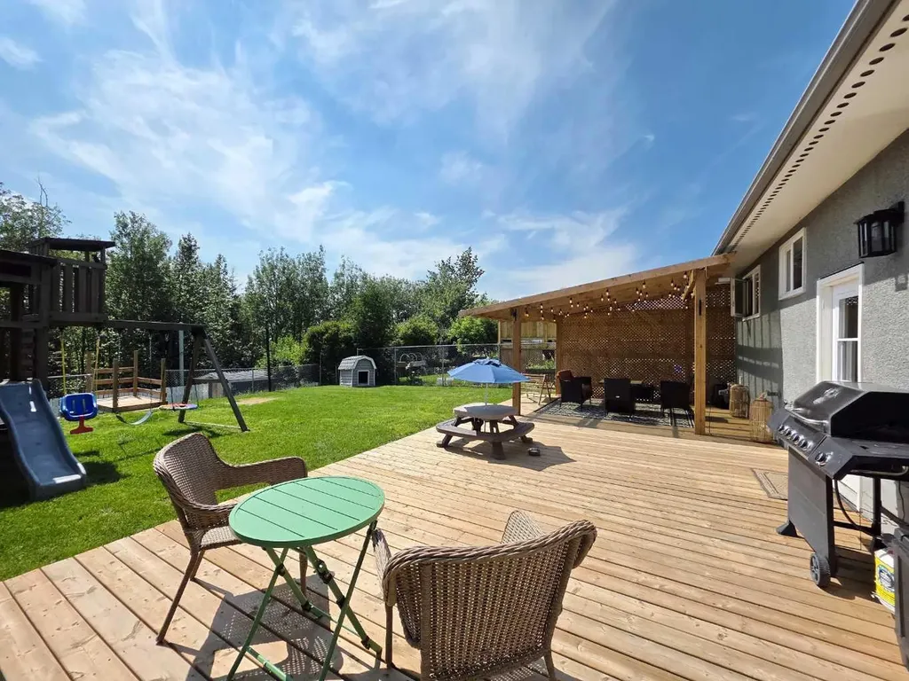 10237 97 Avenue Grande Cache AB T0E0Y0