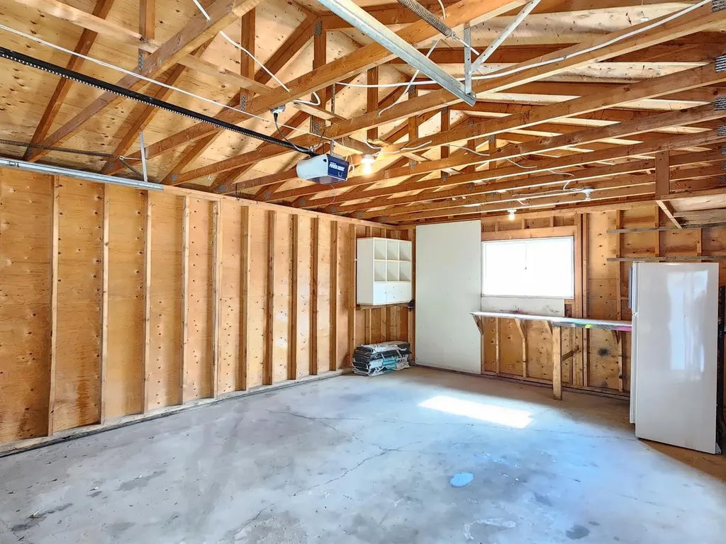 10237 97 Avenue Grande Cache AB T0E0Y0