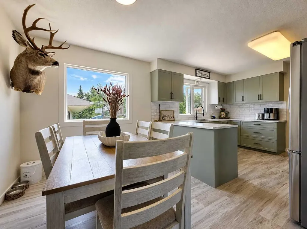 10237 97 Avenue Grande Cache AB T0E0Y0